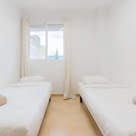 Moncofa Beachside Retreat: Poolside Bliss Apartmán Moncófar