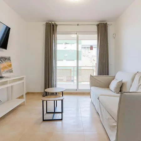 Apartmán Moncofa Beachside Retreat: Poolside Bliss *